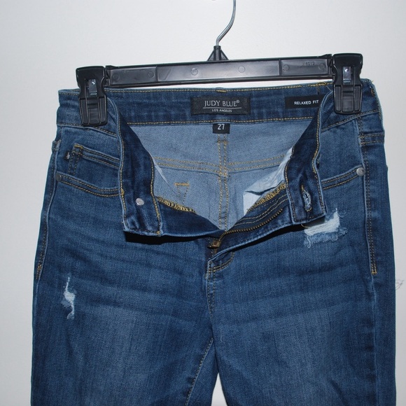 Judy Blue Distressed Relaxed Fit Jean. - Picture 2 of 4